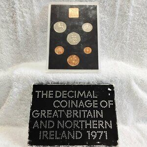 1971 The Decimal Coinage of G.B. and Northern Ireland Coin Set by.Royal Mint!!